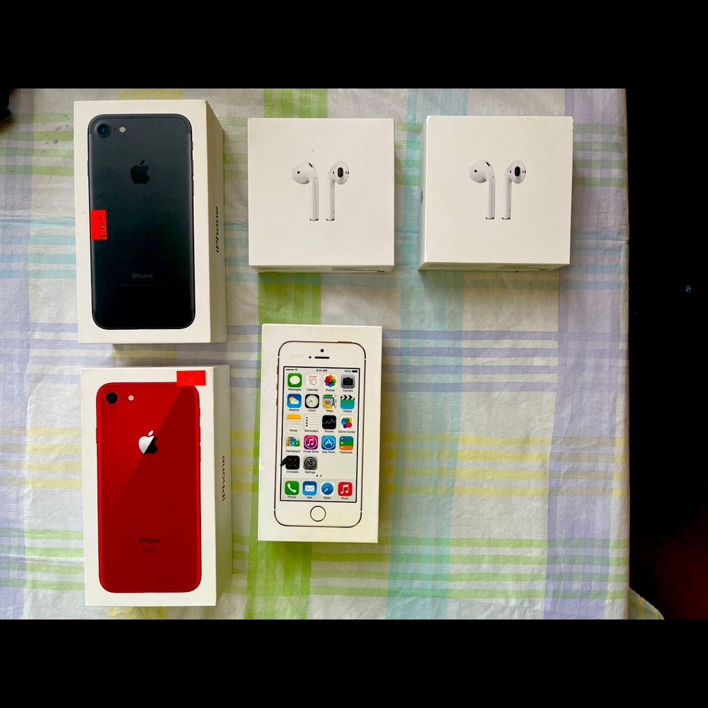 1 Apple iPhone/ iPods box, empty